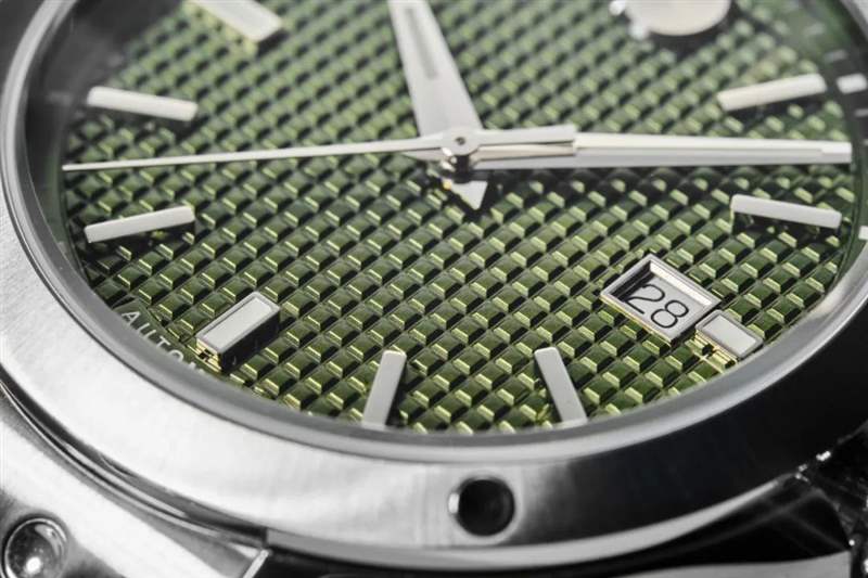 綠面+格紋+運動，萬元預(yù)算的瑞士腕表又一爆款-復(fù)刻表