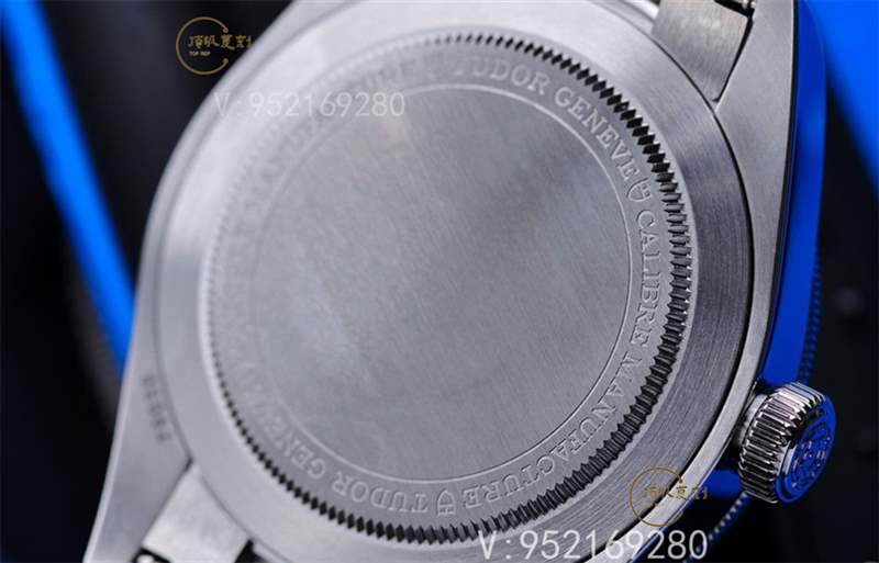 ZF廠帝舵M79030碧灣海軍藍(lán)復(fù)刻表做工怎么樣-復(fù)刻表