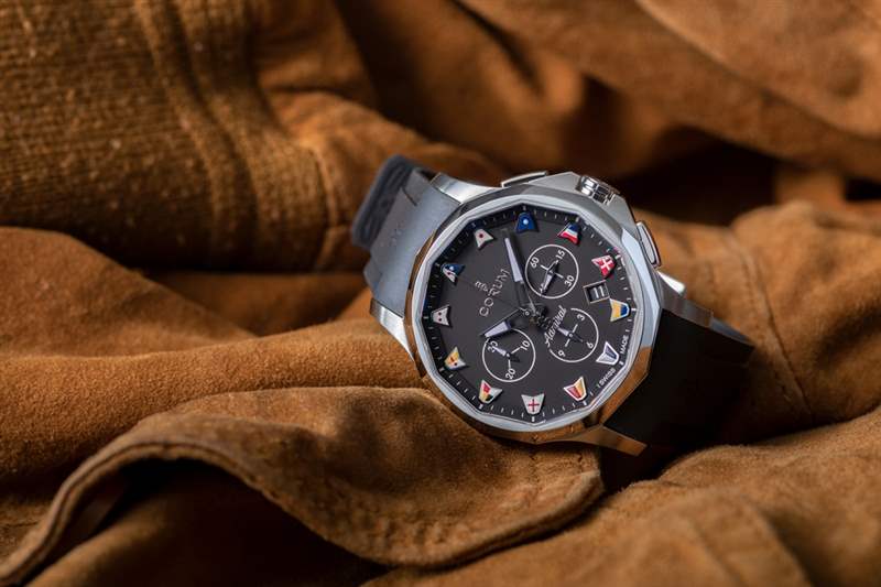 Corum最新Admiral 42 Chronograph真正旗幟鮮明的腕表-復刻表
