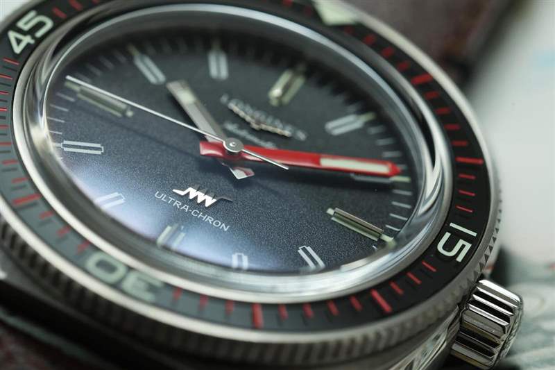 重新踏入高振頻世界！浪琴發(fā)表全新Ultra-Chron超級天文臺腕表-復(fù)刻表