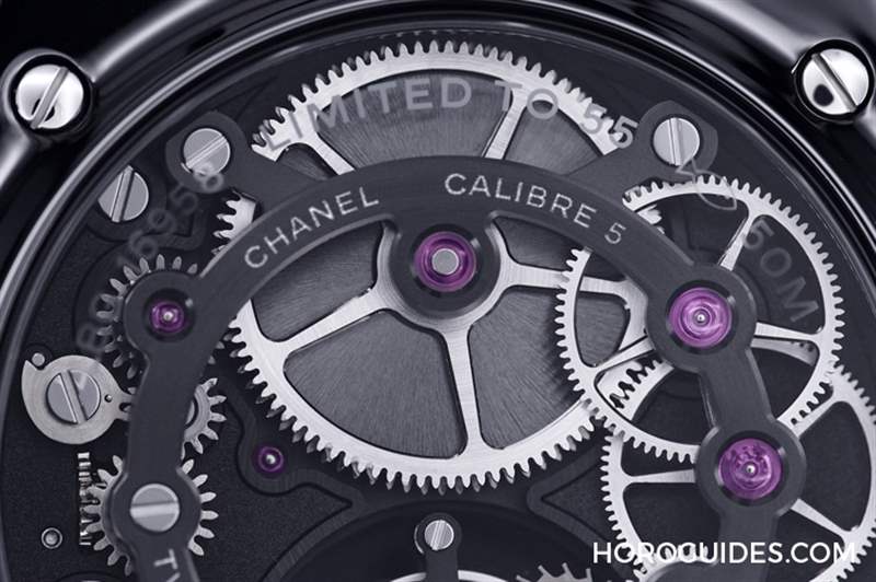 因為香奈兒CHANEL第五枚自制機芯Caliber 5，陀飛輪的運行開始發(fā)光｜J12鉆石陀飛輪腕表-復刻表