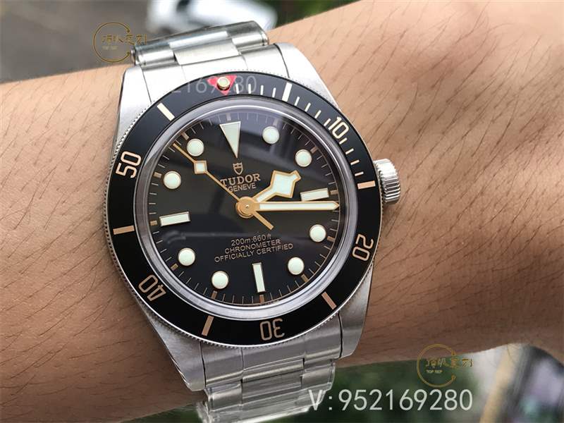 ZF廠帝舵碧灣M79030N腕表頂級復刻版本對比正品怎么樣-復刻表