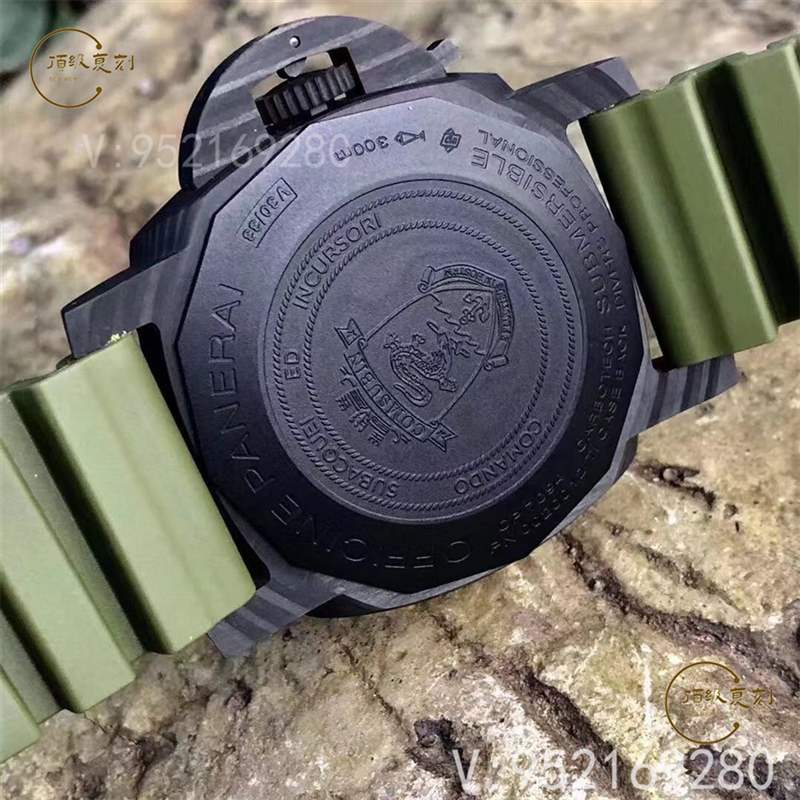 逢綠必火:VS廠沛納海961碳纖維復刻表,47mm軍綠色-復刻表