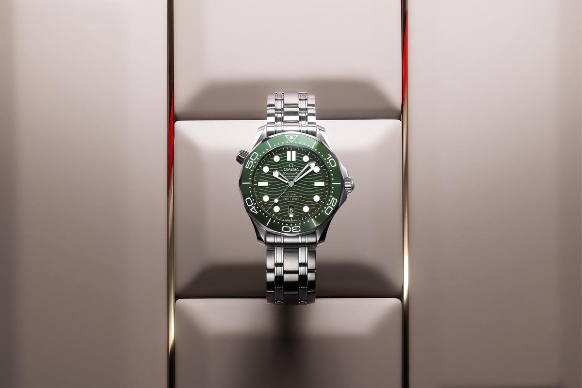 高彩度、強(qiáng)性能的一年！OMEGA 2022新表速寫-復(fù)刻表