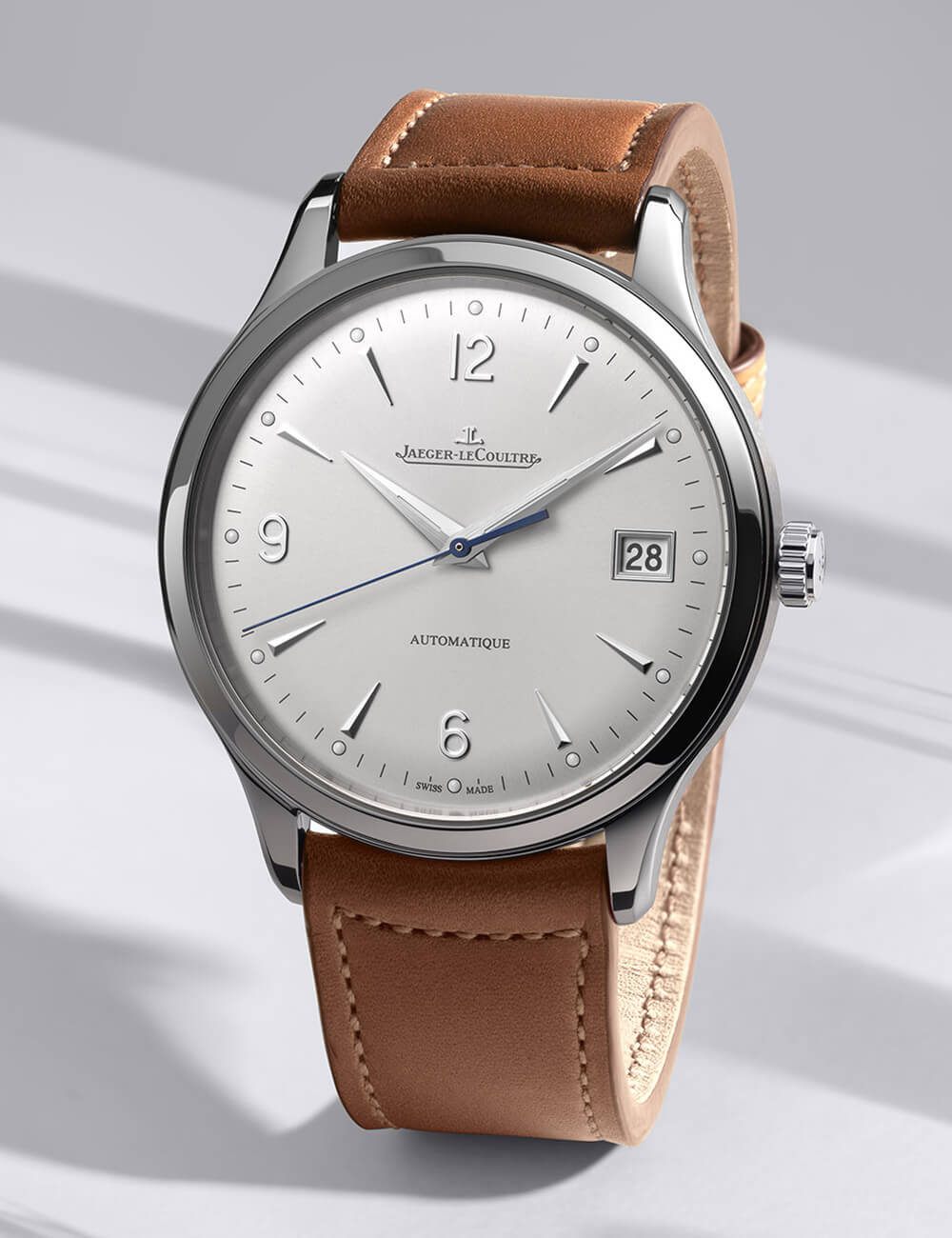 積家大師Master Control 2020系列月相手表Q4138420-復(fù)刻表