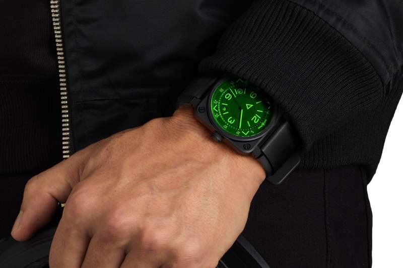 柏萊士Bell & Ross BR 03-92HUD現(xiàn)代化手表-復刻表