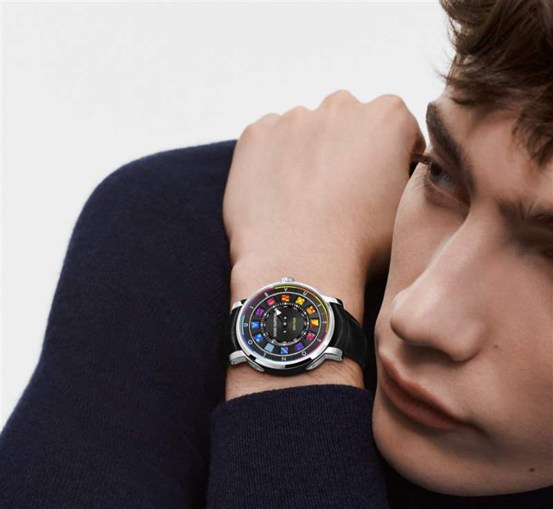 LV鋼殼手表二連發招牌翻轉數字方塊創新吸睛銀灰、彩色應百客-復刻表