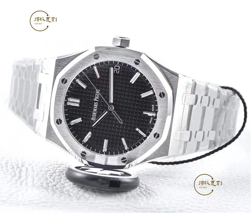 ZF廠愛(ài)彼15500復(fù)刻做工怎么樣,AP皇家橡樹(shù)鋼王-復(fù)刻表