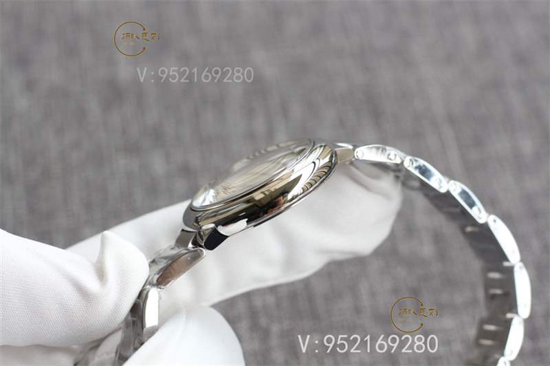 V6廠藍(lán)氣球-V6廠卡地亞33mm石英藍(lán)氣球W6920084復(fù)刻表做工怎么樣-復(fù)刻表