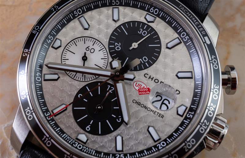 駕駛California Mille 復古跑車拉力賽的一天，佩戴蕭邦腕表-復刻表