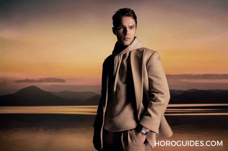 翻轉，風格瞬間改變｜積家Reverso翻轉系列雙時區日歷腕表、雙面腕表小型款-復刻表