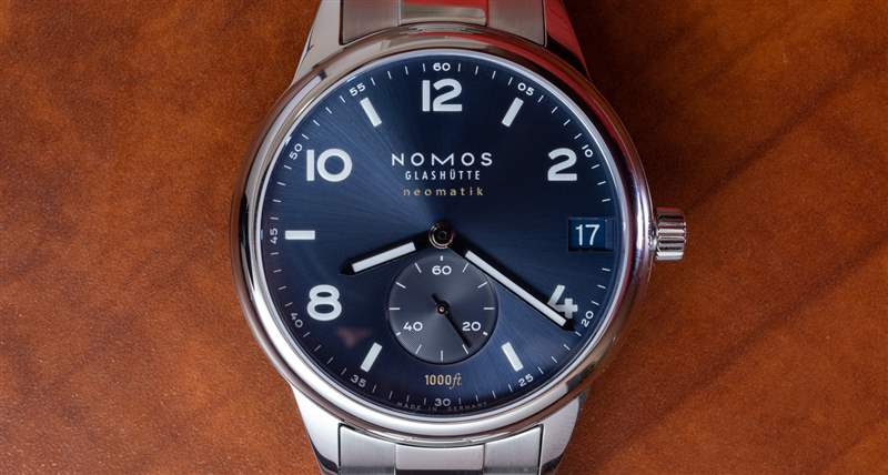 手表評論：Nomos Club Sport Neomatik 42 Date Blue-復刻表