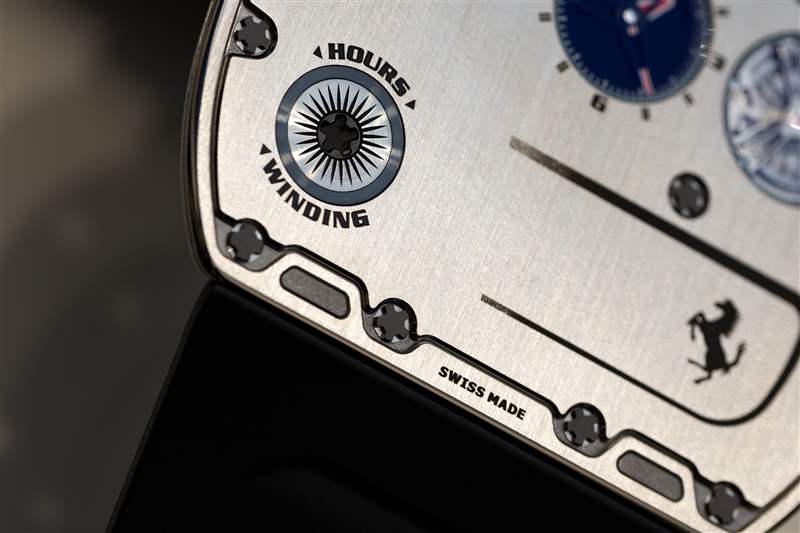 親身體驗(yàn)佩戴世界上最薄的手表 Richard Mille RM UP-01 的感覺-復(fù)刻表