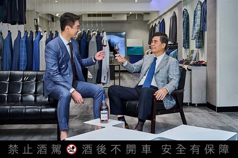 跨越經典，以質感開創迎風飛翔新局！新式訂制西服STYDER創辦人黃淯晨與父親的跨世代對談-復刻表