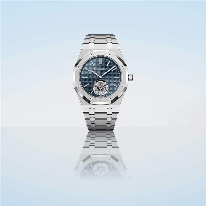 有史以來第一次皇家橡樹“Jumbo”獲得超薄自動(dòng)上鏈飛行陀飛輪-復(fù)刻表