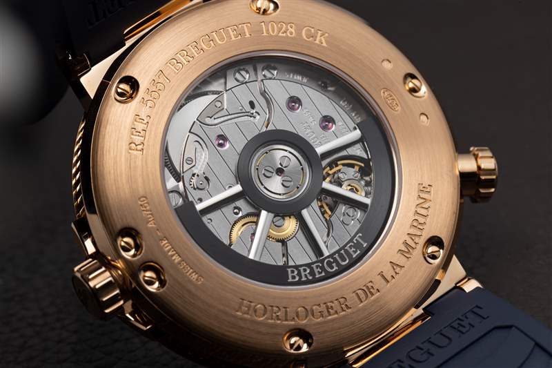 寶璣Marine Hora Mundi腕表讓您在眨眼之間從一個時區(qū)到另一個時區(qū)-復(fù)刻表