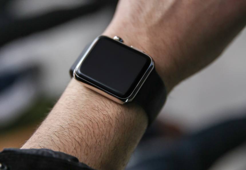 在訓(xùn)練人們忘記手表之后,Apple將如何教他們愛上Apple Watch?-復(fù)刻表