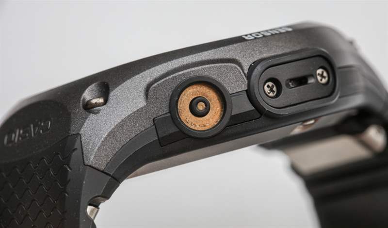 卡西歐WSD-F10 Android Wear智能手表評測-復刻表