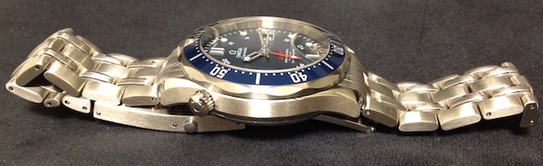 歐米茄海馬系列300M GMT“詹姆斯邦德”腕表評測-復刻表