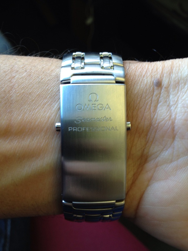 歐米茄海馬系列300M GMT“詹姆斯邦德”腕表評測-復刻表