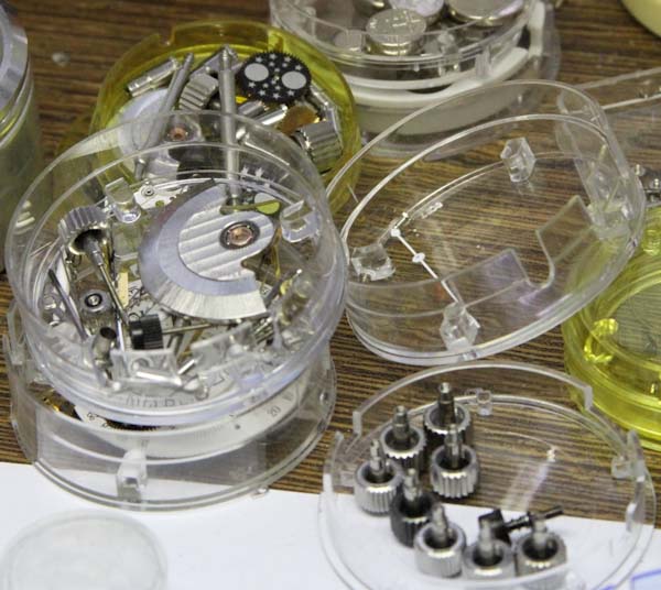 丹尼爾·德雷弗斯（Daniel Dreifuss）創辦的莫里斯·德·莫里亞克（Maurice de Mauriac）鐘表公司-復刻表