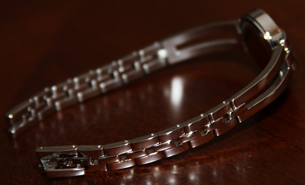 公民生態(tài)驅(qū)動(dòng)女士剪影手鐲EW9990-54E手表評論-復(fù)刻表