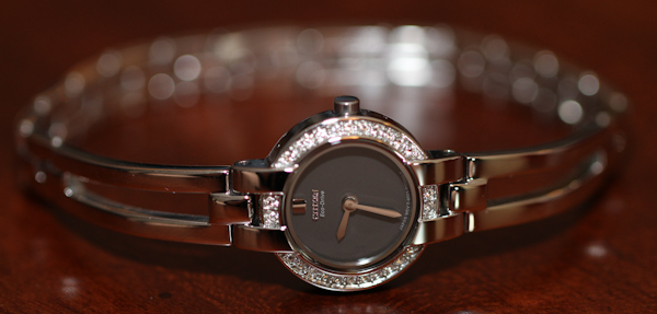 公民生態(tài)驅(qū)動(dòng)女士剪影手鐲EW9990-54E手表評論-復(fù)刻表