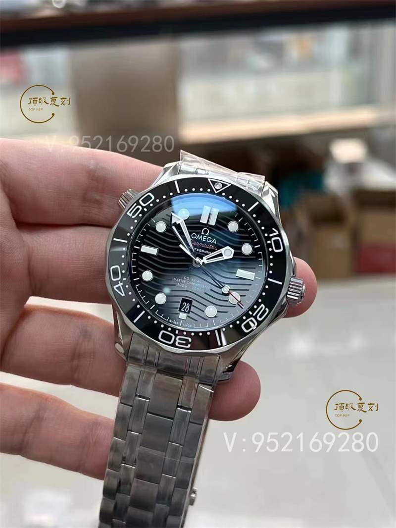 VS廠(SBF廠)黑海馬300機(jī)芯還會(huì)一眼假嗎,VS廠8800機(jī)芯還原正品避震器-復(fù)刻表