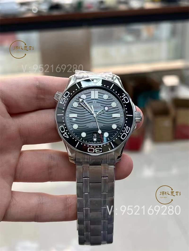 VS廠(SBF廠)黑海馬300機(jī)芯還會(huì)一眼假嗎,VS廠8800機(jī)芯還原正品避震器-復(fù)刻表