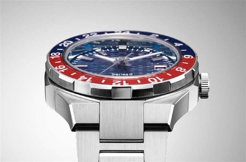 面盤上的凹凸格紋靈感來自日本天際線,傳達(dá)該國(guó)都會(huì)區(qū)的繁榮發(fā)展。 (CITIZEN官網(wǎng)) 職場(chǎng)手表|買不到百事圈、綠水鬼?CITIZEN、SEIKO平替版萬初入手-復(fù)刻表