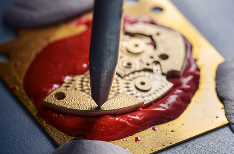 康斯登第一款鉑金隕石面陀飛輪替創(chuàng)立35周年紀(jì)念帶來(lái)最高潮-復(fù)刻表