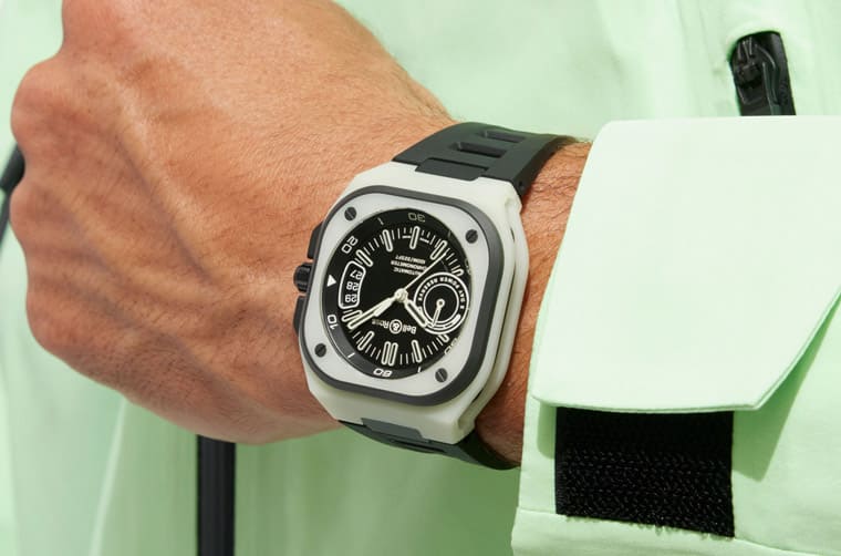 柏萊士夜光系列BR-X5 Green Lum再進(jìn)化整枚表殼都會發(fā)出綠光-復(fù)刻表